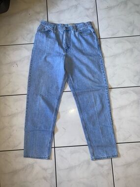 Eddie Bauer Light Blue Slim Straight Women’s Jeans